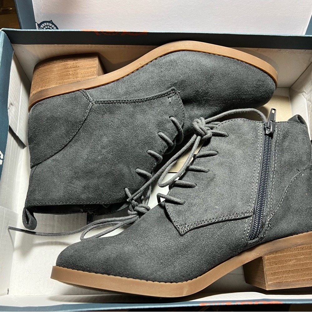 Carlos by Carlos Santana•Women's Macey Chukka Boot• NIB•Size 9•Titanium Blue - Picture 8 of 11